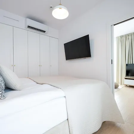 Aparthotel Sea Collection By Marina Royale