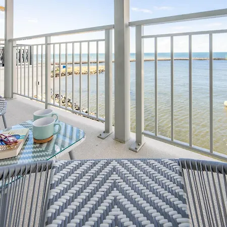 Aparthotel Sea Collection By Marina Royale *