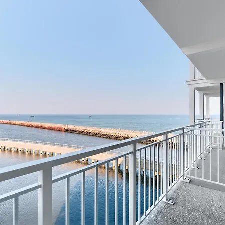 Sea Collection By Marina Royale Appart hôtel