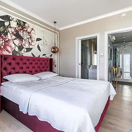 Aparthotel Sea Collection By Marina Royale 4*