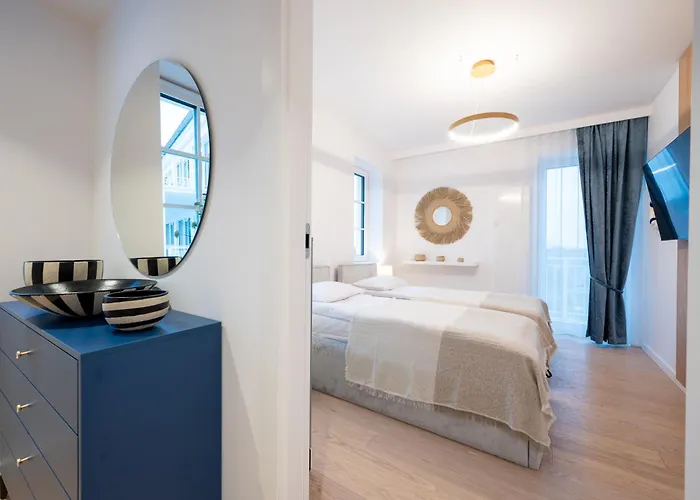 Sea Collection By Marina Royale Apartahotel 4*