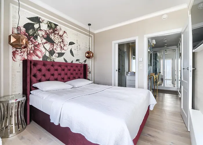 Apartahotel Sea Collection By Marina Royale 4*